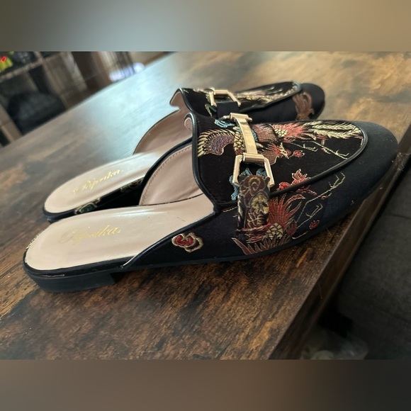 Paprika Loafers/Mules Asian Inspired Motif - Picture 3 of 6